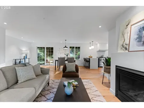 21931 S Farm Pond Court Oregon City OR 97045