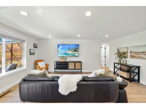1905 N Springbrook Way Newberg OR 97132