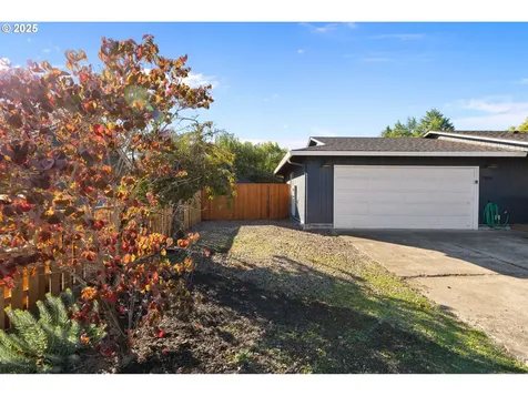 1905 N Springbrook Way Newberg OR 97132