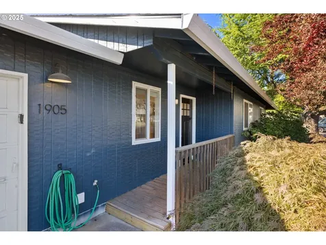 1905 N Springbrook Way Newberg OR 97132