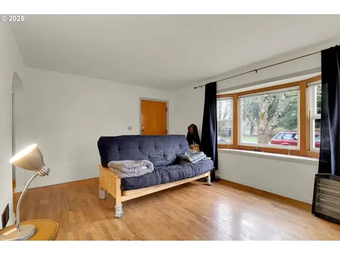 305 Knoop Lane Eugene OR 97404