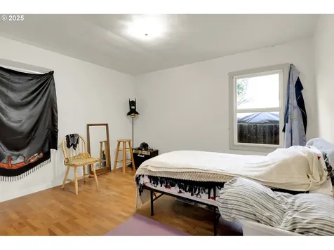 305 Knoop Lane Eugene OR 97404