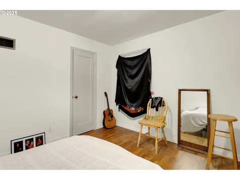305 Knoop Lane Eugene OR 97404