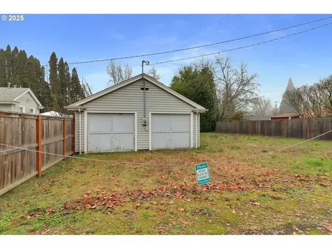 305 Knoop Lane Eugene OR 97404