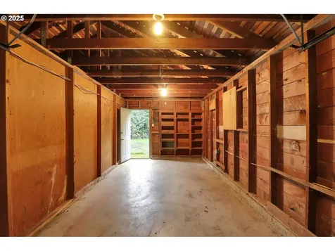 305 Knoop Lane Eugene OR 97404