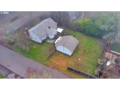 305 Knoop Lane Eugene OR 97404