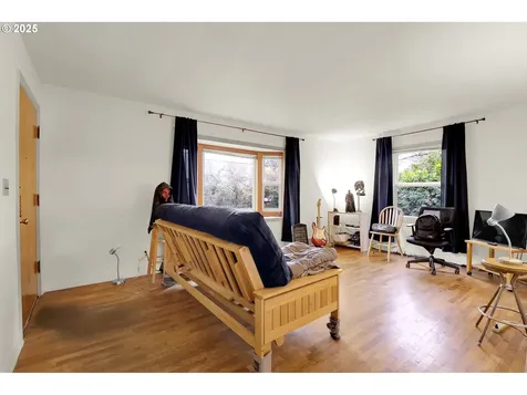 305 Knoop Lane Eugene OR 97404