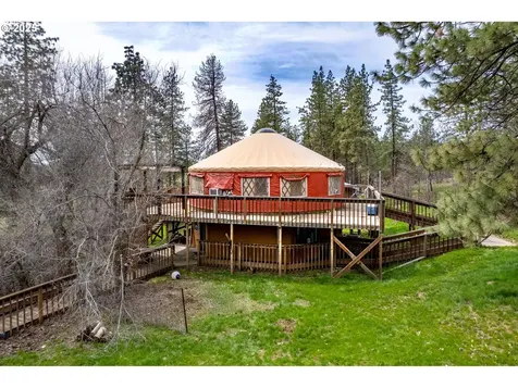 959 Zelinski Road Goldendale WA 98620