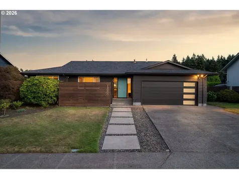 13000 NE Stanton Street Portland OR 97230