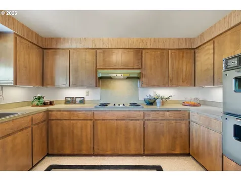 13000 NE Stanton Street Portland OR 97230