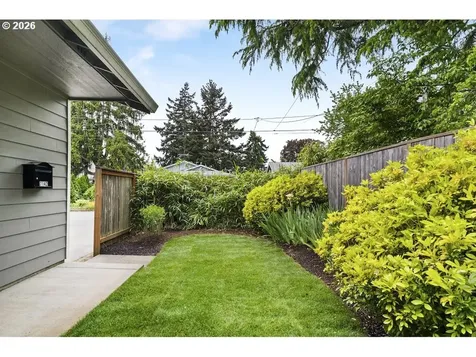 7142 SE 69th Avenue Portland OR 97206