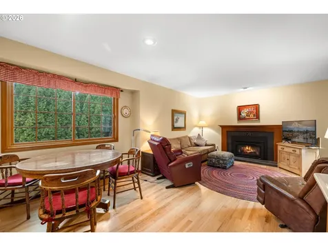 464 Livingood Lane Lake Oswego OR 97034