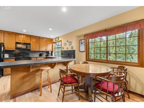 464 Livingood Lane Lake Oswego OR 97034