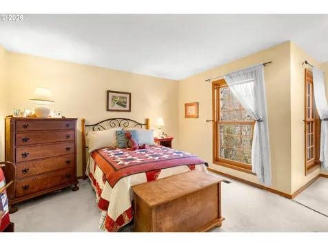464 Livingood Lane Lake Oswego OR 97034