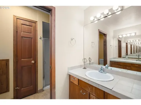 464 Livingood Lane Lake Oswego OR 97034