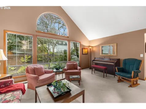 464 Livingood Lane Lake Oswego OR 97034