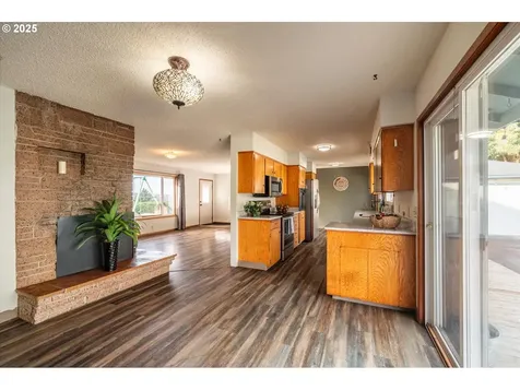 93581 Bay Park Lane Coos Bay OR 97420