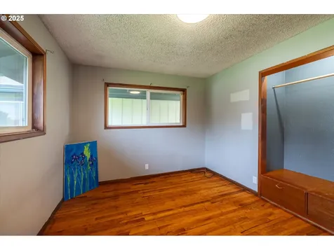 93581 Bay Park Lane Coos Bay OR 97420