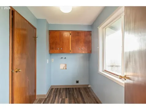 93581 Bay Park Lane Coos Bay OR 97420
