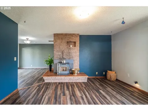 93581 Bay Park Lane Coos Bay OR 97420