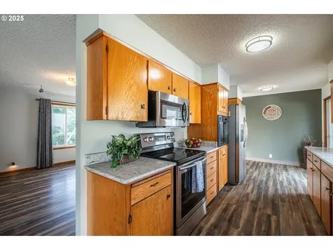 93581 Bay Park Lane Coos Bay OR 97420