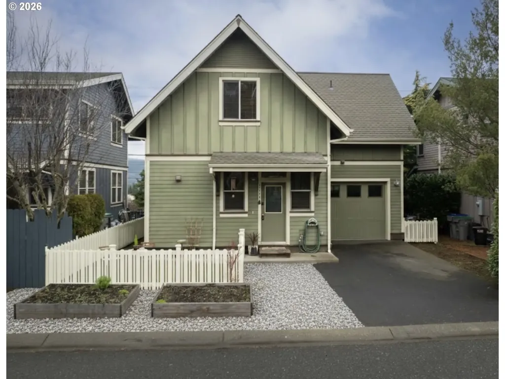 3117 May Street Hood River OR 97031