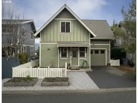 3117 May Street Hood River OR 97031