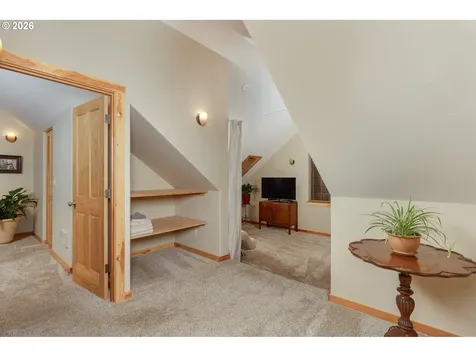 3117 May Street Hood River OR 97031