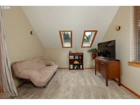 3117 May Street Hood River OR 97031