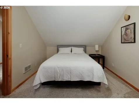 3117 May Street Hood River OR 97031