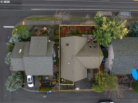 3117 May Street Hood River OR 97031