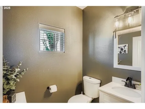 900 Bear Creek Drive Molalla OR 97038