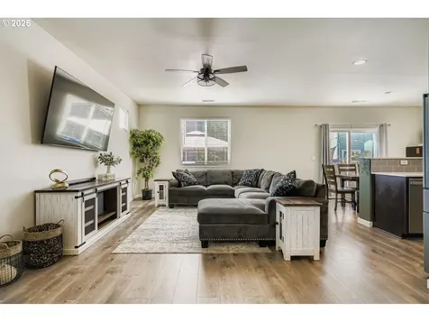 900 Bear Creek Drive Molalla OR 97038