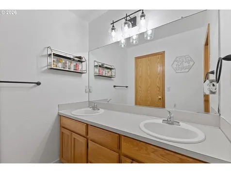 708 Bell Street Dayton OR 97114