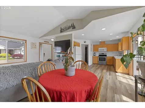 708 Bell Street Dayton OR 97114