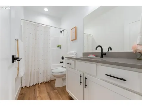 14249 Holcomb Boulevard Oregon City OR 97045