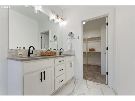 14249 Holcomb Boulevard Oregon City OR 97045