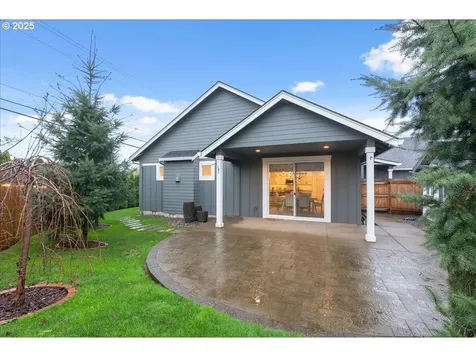 14249 Holcomb Boulevard Oregon City OR 97045