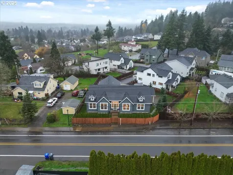 14249 Holcomb Boulevard Oregon City OR 97045