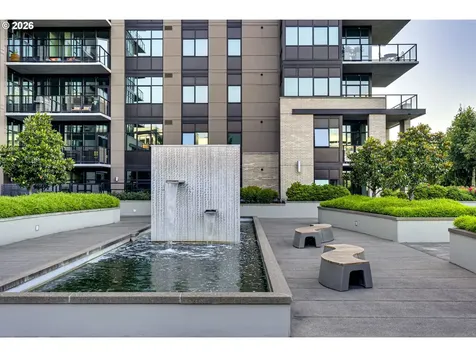 1830 NW Riverscape Street Portland OR 97209