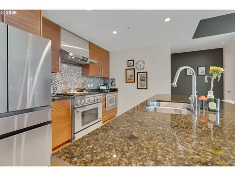 1830 NW Riverscape Street Portland OR 97209