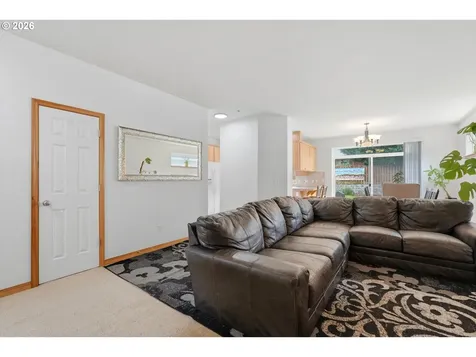 2164 N Legacy Drive Newberg OR 97132