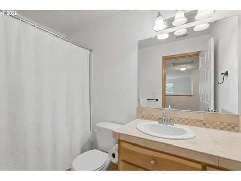 2164 N Legacy Drive Newberg OR 97132