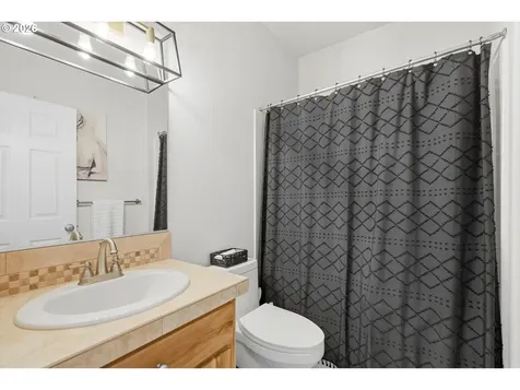 2164 N Legacy Drive Newberg OR 97132