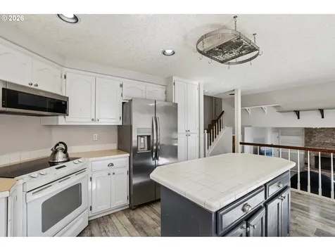 22240 SW Martinazzi Avenue Tualatin OR 97062