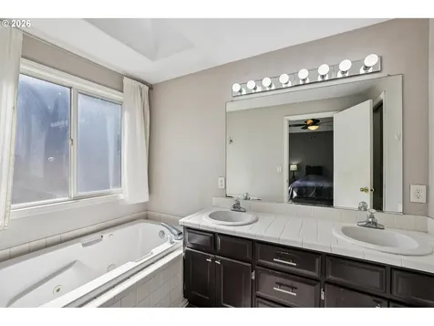 22240 SW Martinazzi Avenue Tualatin OR 97062