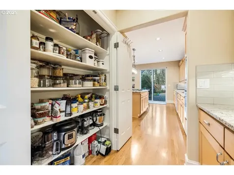 11065 SW Oneida Street Tualatin OR 97062