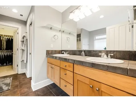 11065 SW Oneida Street Tualatin OR 97062