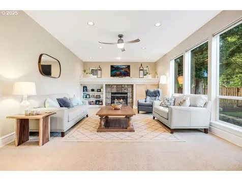 11065 SW Oneida Street Tualatin OR 97062