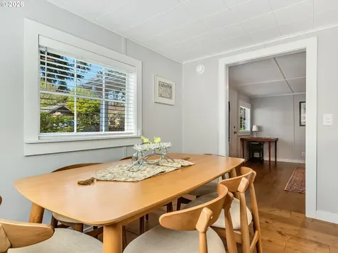 631 N Larch Street Cannon Beach OR 97110